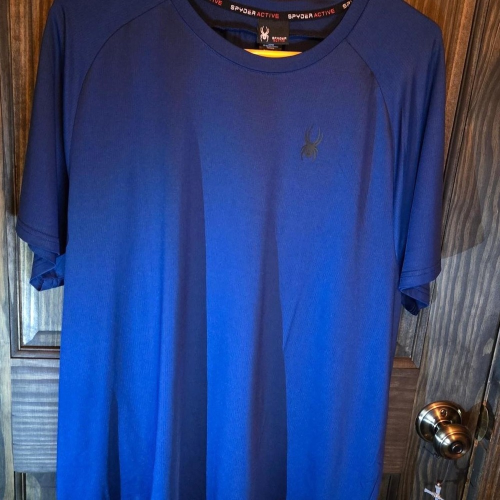 #3- Active polyester & elastane t-shirt